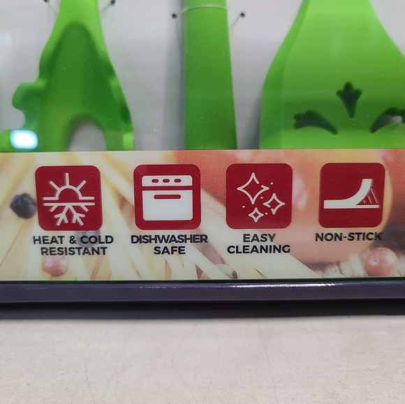 Green Multifunction Kitchenware Set - Picture 2 of 4